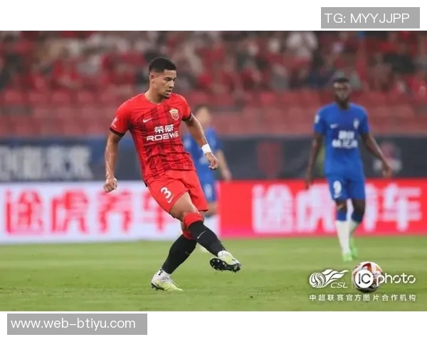 海港队临场调整蒯纪闻吾米提江替换李圣龙蒋光太助力逆转之战