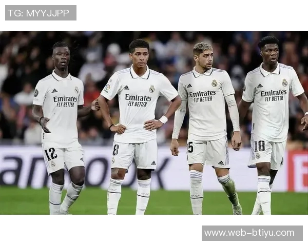 今日趣图:回顾那位曾在英超左后卫位置闪耀的球员如今身价破亿加盟皇马 今日趣图:回顾那位曾在英超左后卫位置闪耀的球员如今身价破亿加盟皇马